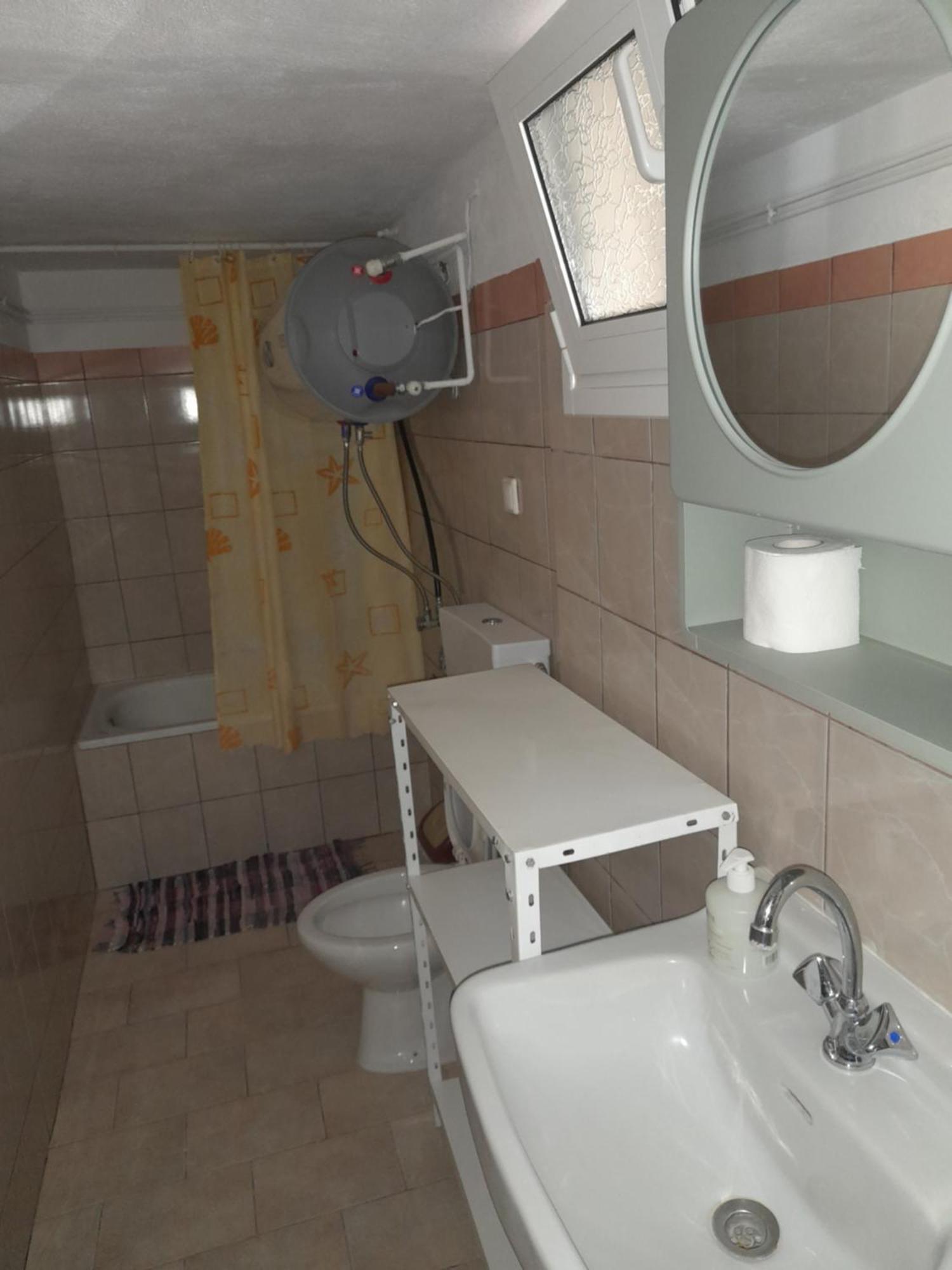 Antonioy Apartment
